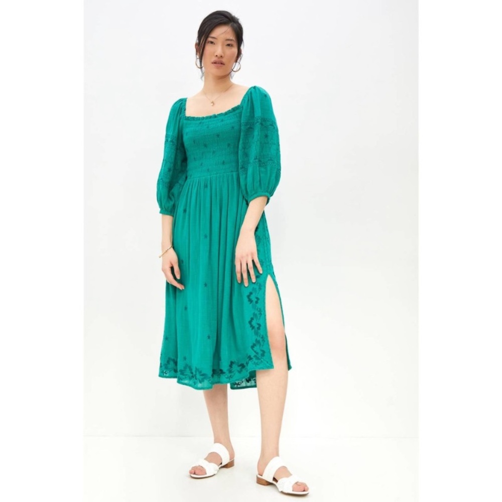 Anthropologie Bonnie Smocked Midi dress